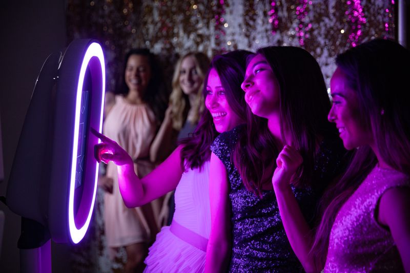 The Zero - Selfie Station