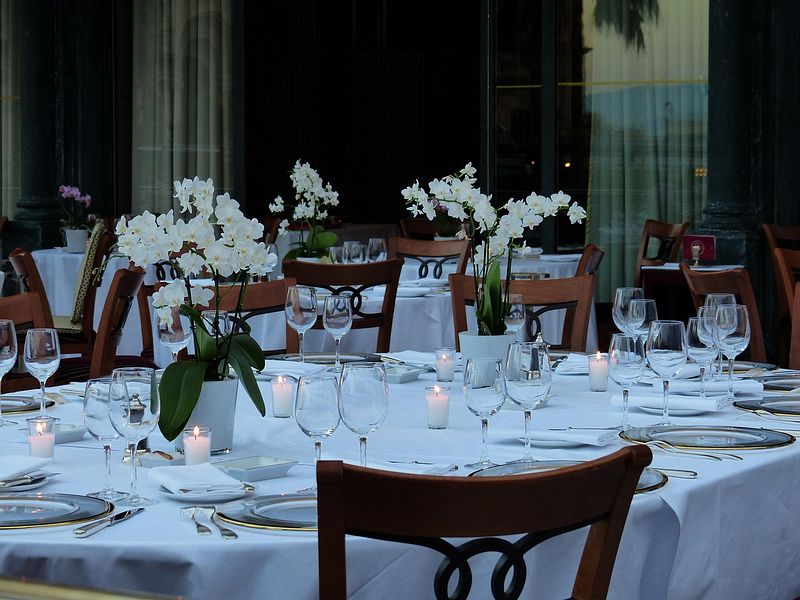 Evening Celebration Package: ( FRI- SUN)