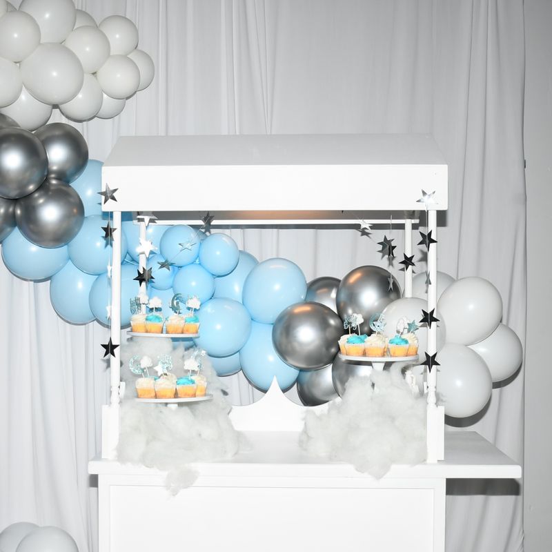 DESSERT CART AND BAKED GOODS