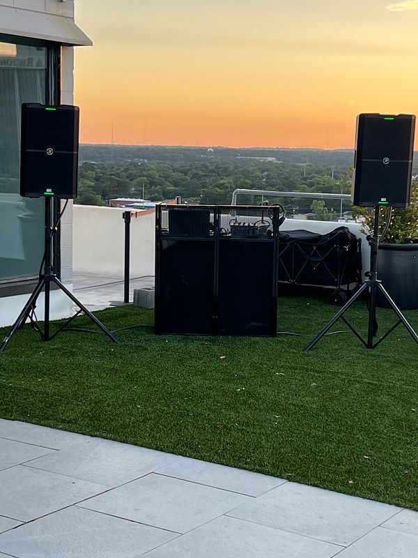 Wedding Reception DJ Package 💍🎶