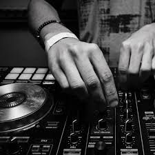 DJ's