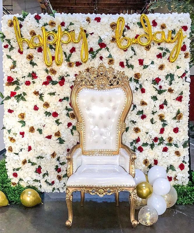 The Royal Moment-Flower Wall and Throne Chair