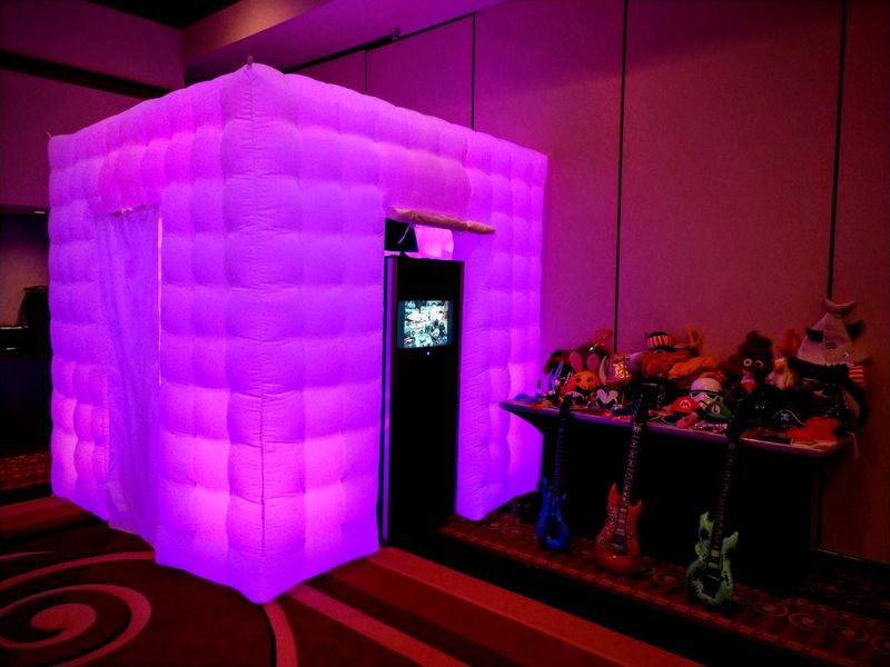 Basic Party Inflatable Cube Booth Package