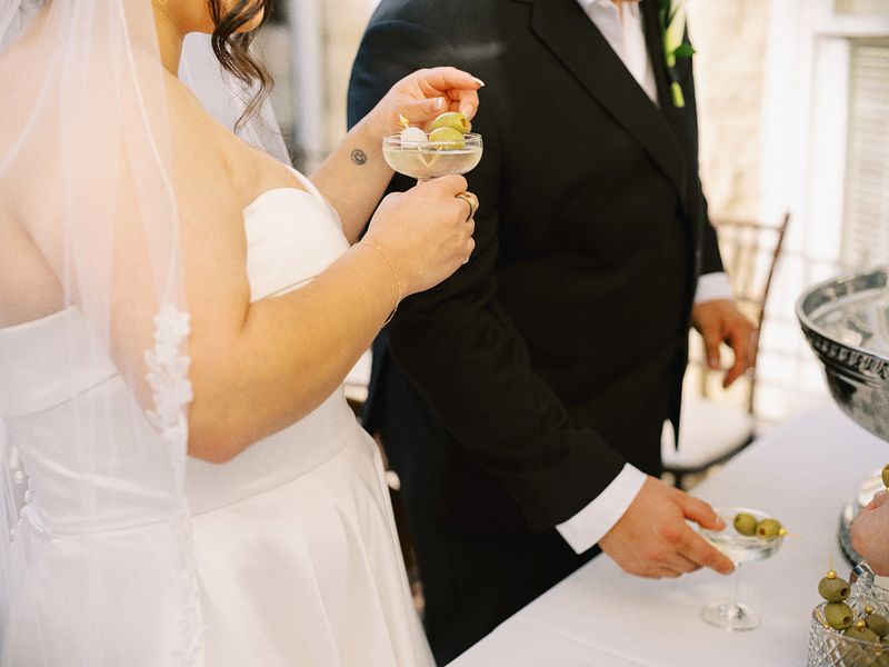 The Signature Sip-Full Service Bar Catering