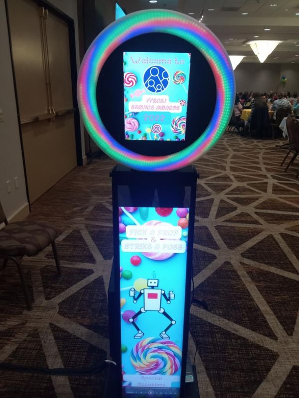  Reflection Photo Booth