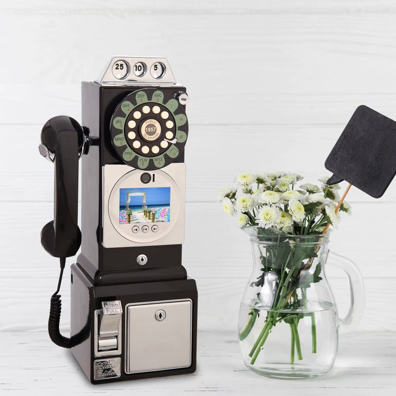 RETRO VIDEO GUEST BOOK