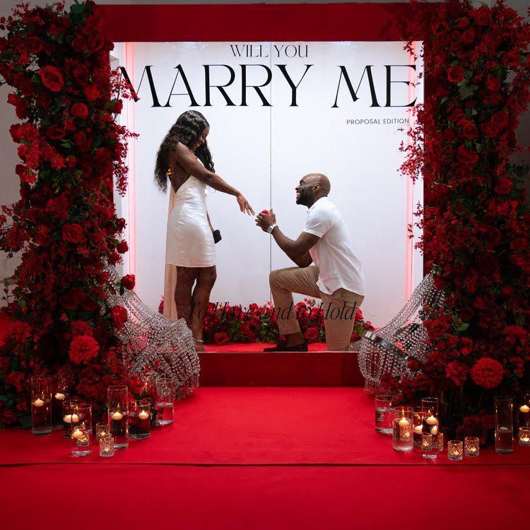 Proposal Magazine Booth 