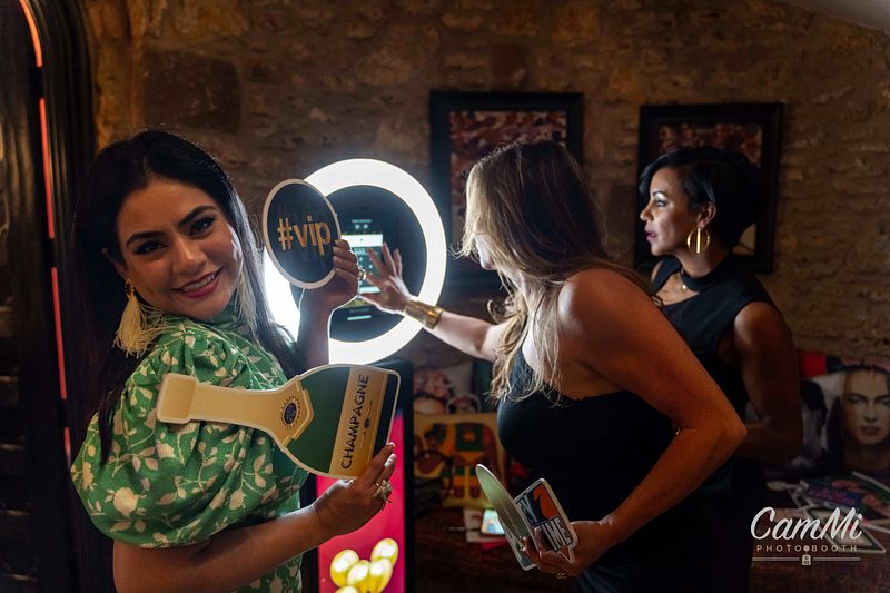 Full-Day, All-Digital Selfie Station