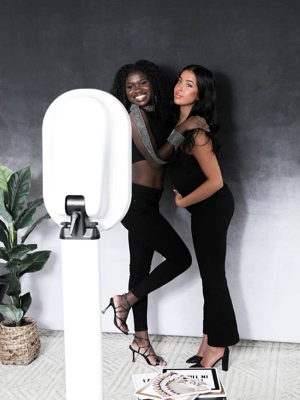 Party - Social Signature Experience