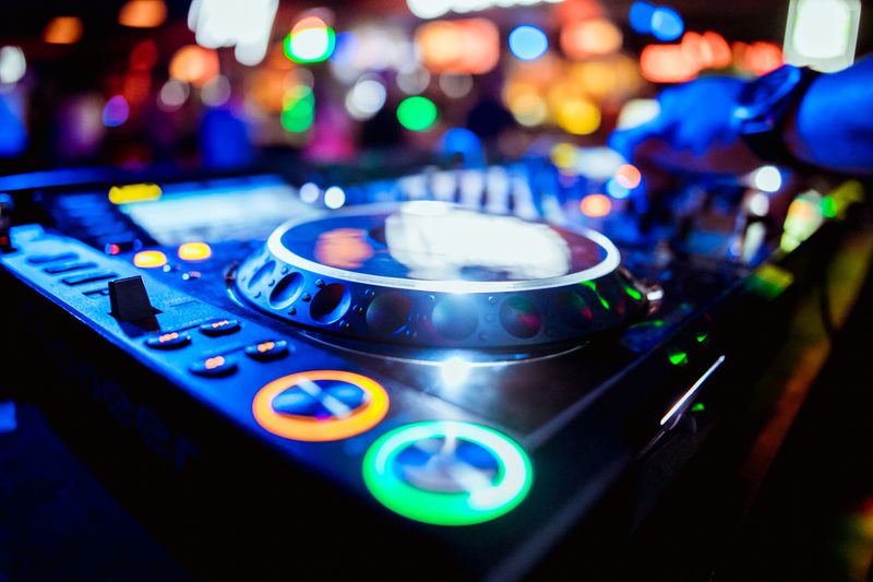 The Executive Vibe DJ Package