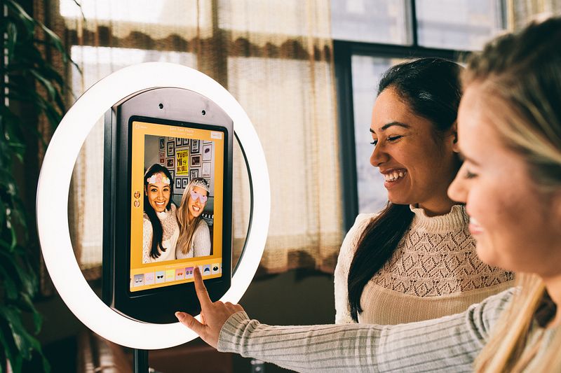 Digital Selfie Station (Delivery & Drop off)