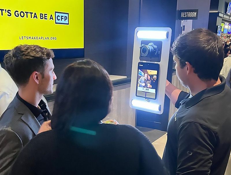 LED LITE-ROAMER (Roaming Photo Booth)