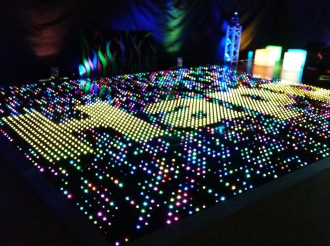 PIXEL DANCE FLOOR