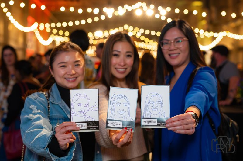 Robotic Sketch Bots