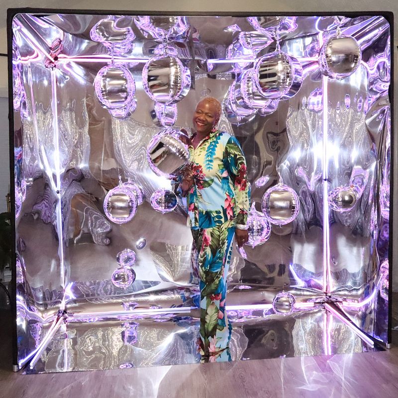 Mirror Photo Booth Box 