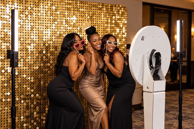 Epic Digital Selfie Photo Booth