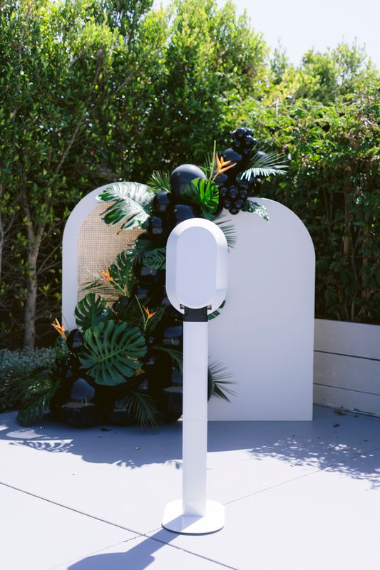 THE MINIMALIST + Printed Photos (self serve)