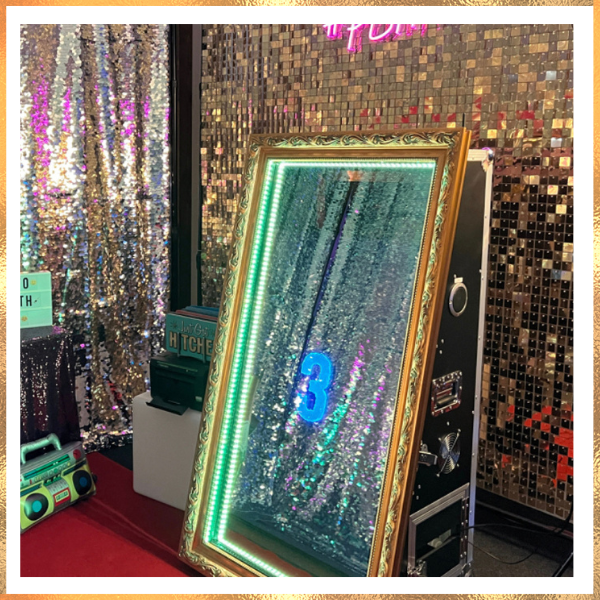 Mirror Booth Gold Package