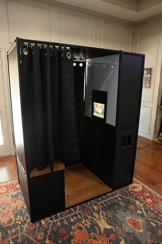 Enclosed Booth