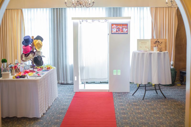 Classic Enclosed Booth
