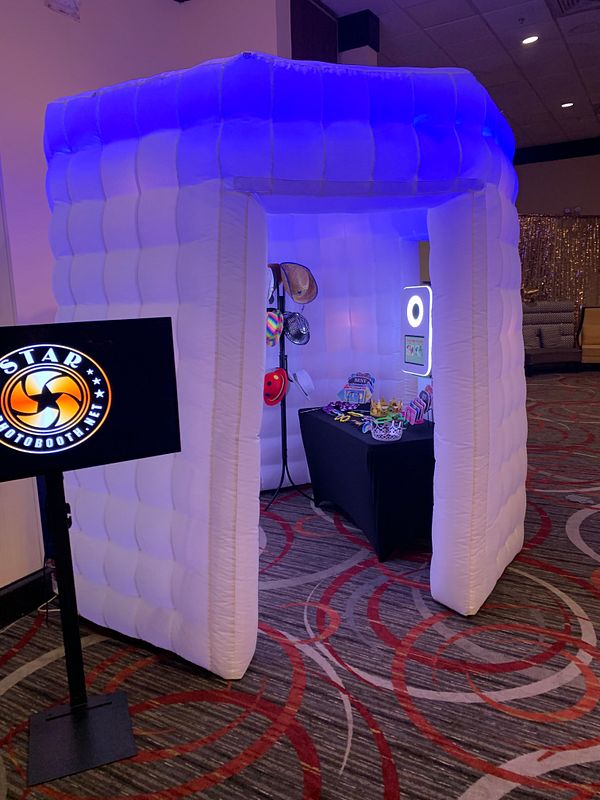 Two Hour LED Inflatable Booth
