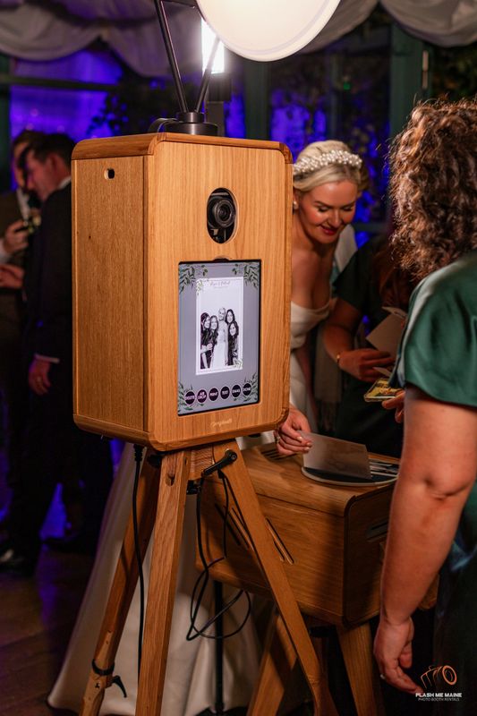 Flash Me Glamour Booth - Full Day