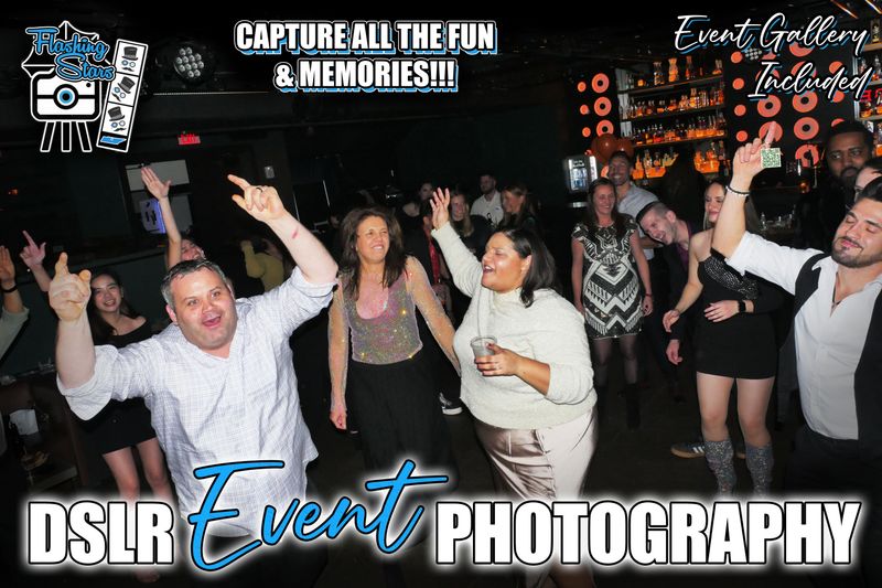 Event Photographer (DSLR Flash)