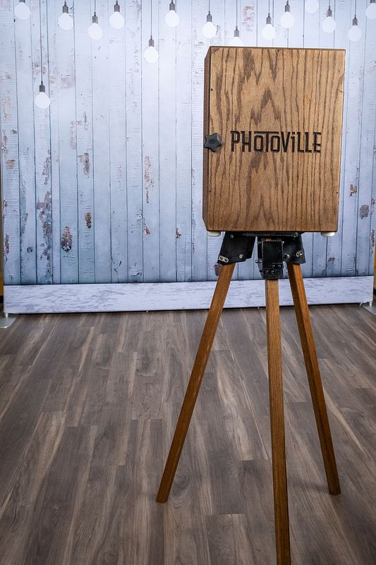 Essential Tripod Booth 