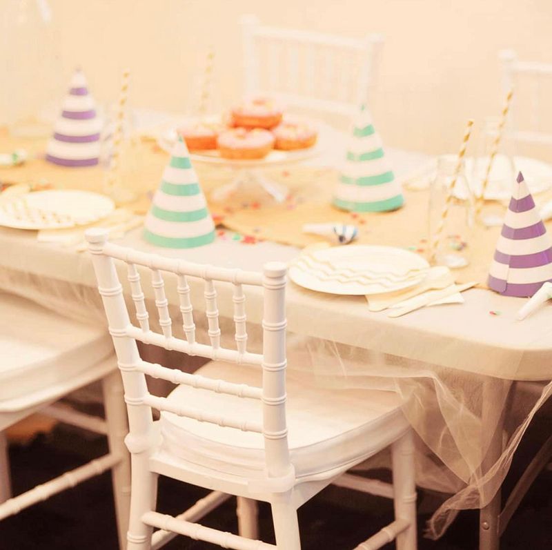 Kids Tables+chairs