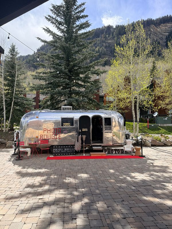 ~ONE FINE DAY ~ Airstream Photo Booth      (All Inclusive for your Guests)