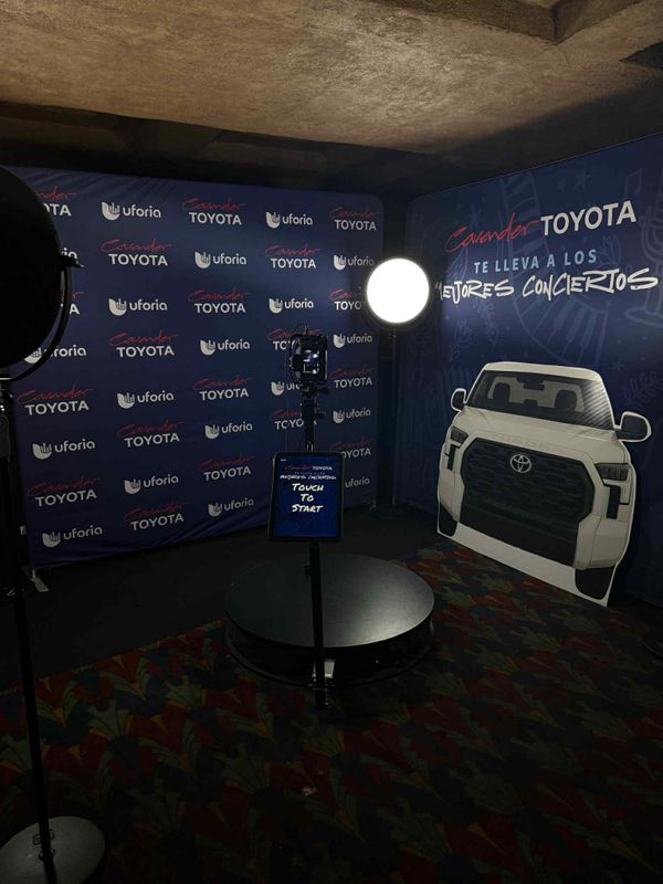 Studio 360 Experience