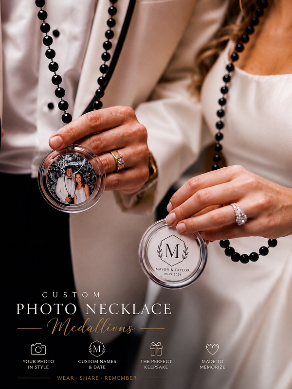PHOTO MEDALLION NECKLACE EXPERIENCE