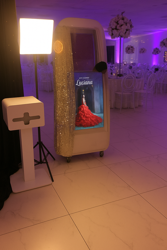Magic Mirror Booth