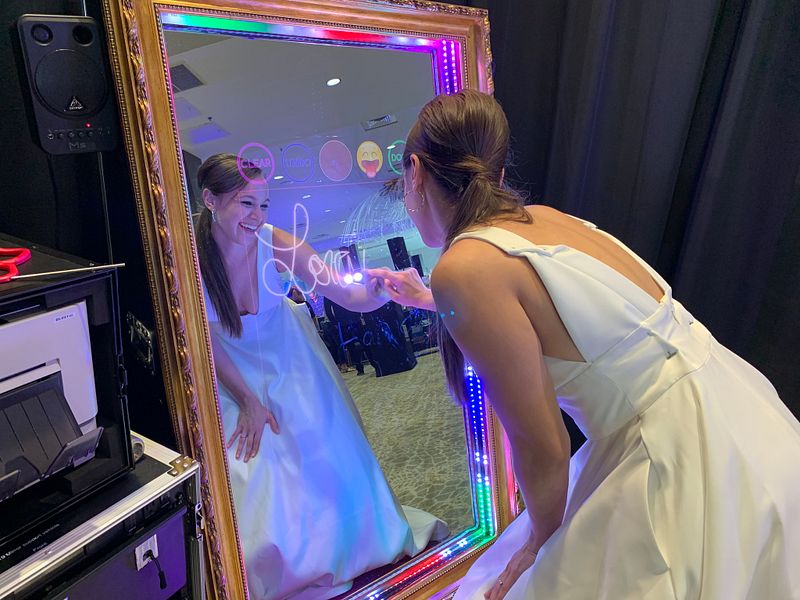 Mirror Booth Package