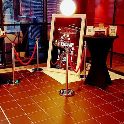 Mirror Booth - Traditional