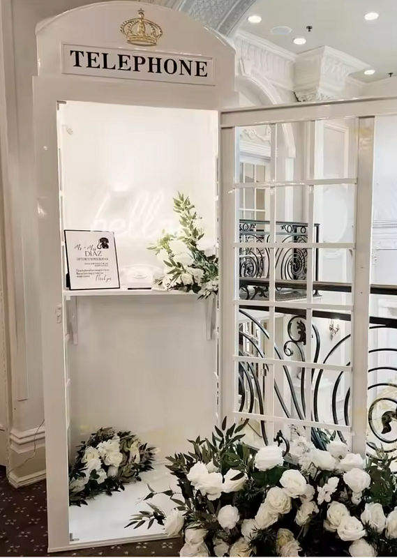 WALK-IN TELEPHONE BOOTH EXPERIENCE (Black Video Guest Book)