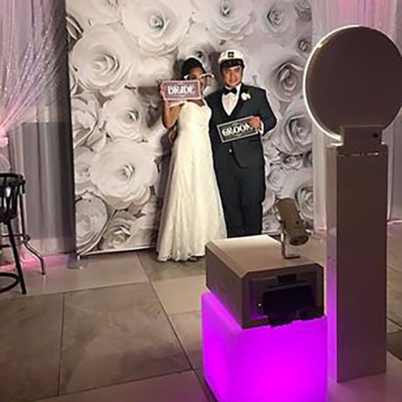 Traditional Open Air Photobooth  With Prints & Attendant