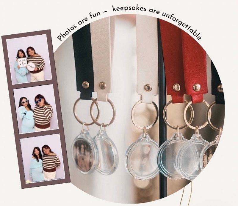 (50) Keepsake Keychain Photo Booth Experience 