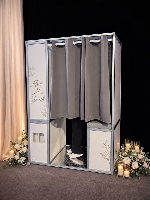Studio Enclosed Photo Booth
