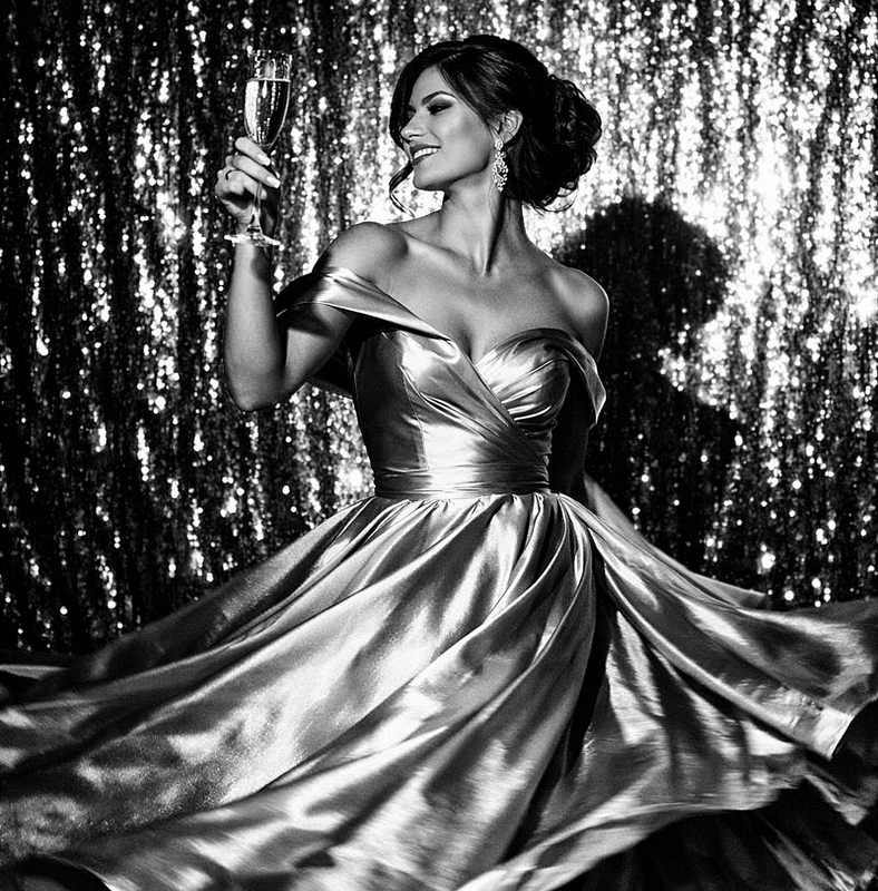 The Orbital Atelier: A Cinematic 360 Installation.