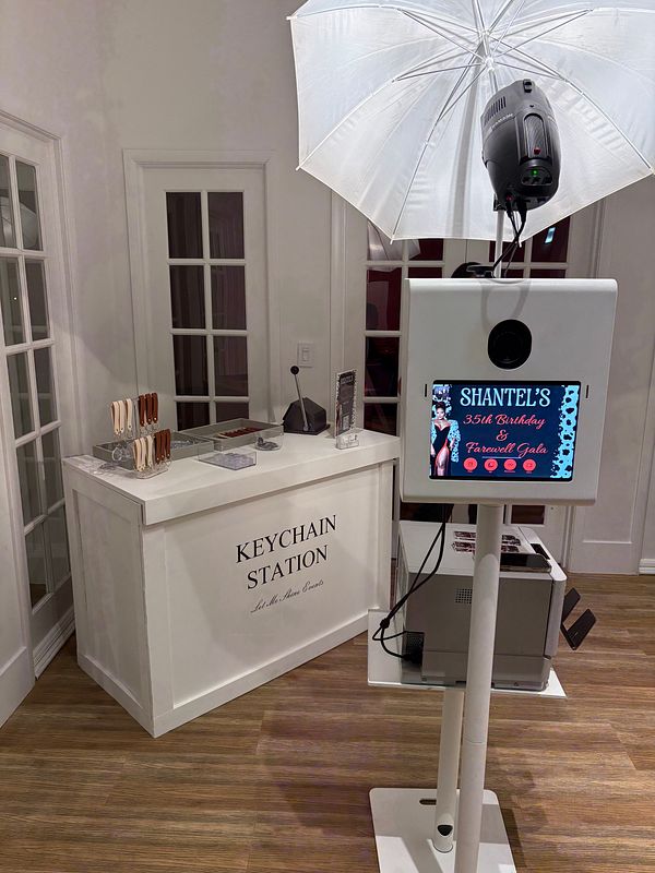 Photo Booth with Prints and keychain station