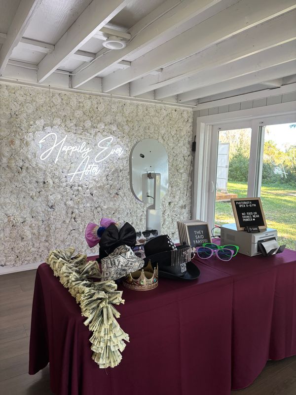 Selfie Booth (Print Package)