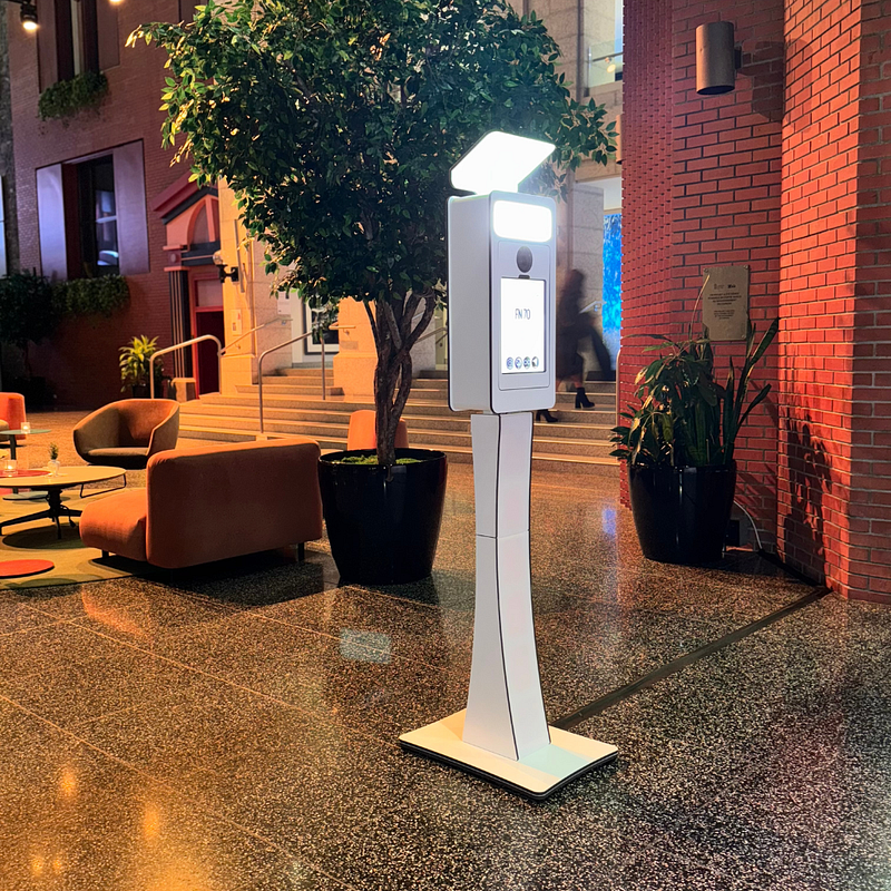 Light Curve Photo Booth - Digital Sharing Only