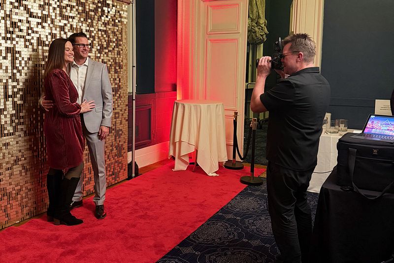 The Photographer Booth Premium