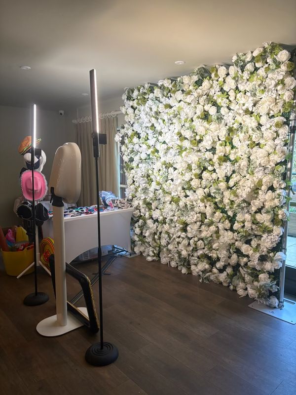 Flower wall