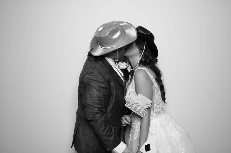 Glam Booth 2 Hour Print Rental 