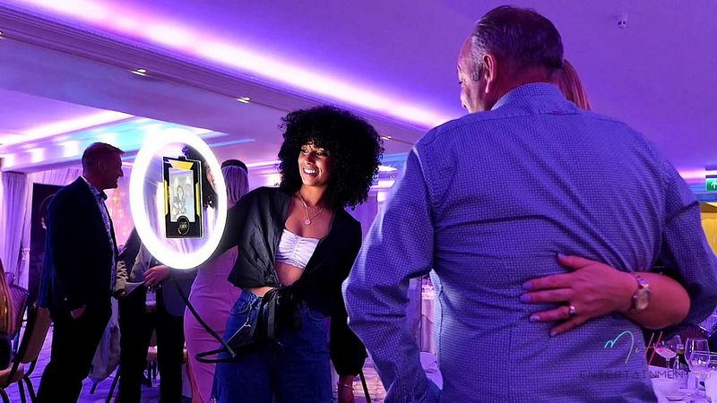 Roaming Photo Booth (3 Hours)