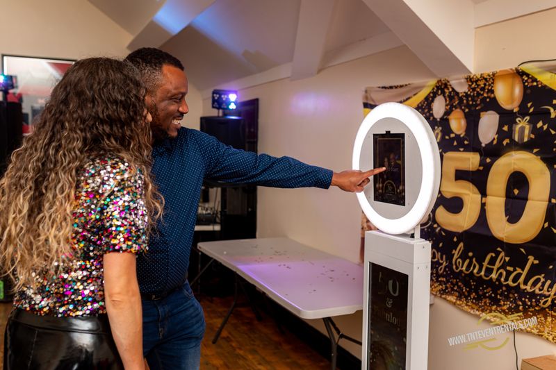 Self-Service Social Studio Booth