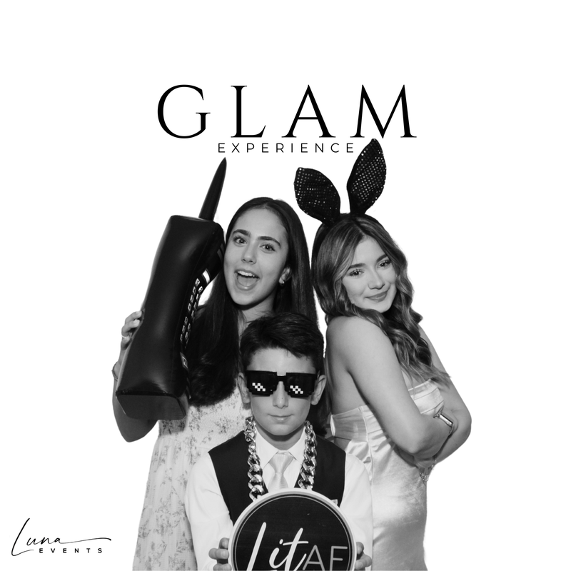 Glam Booth Experience