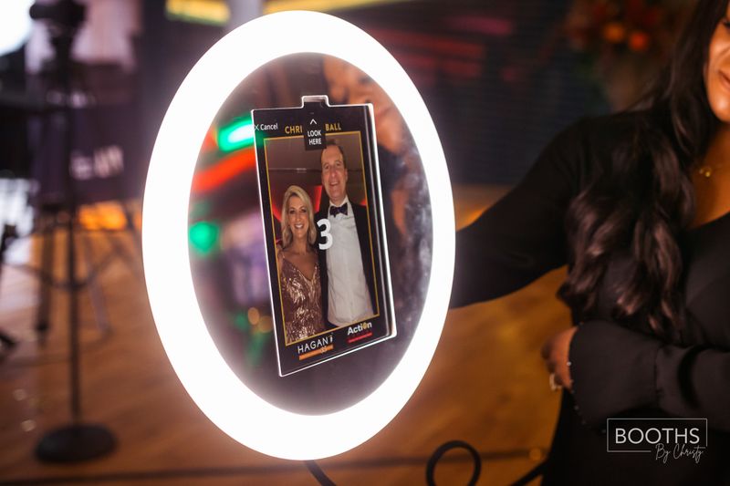 Roamer Booth - DSLR